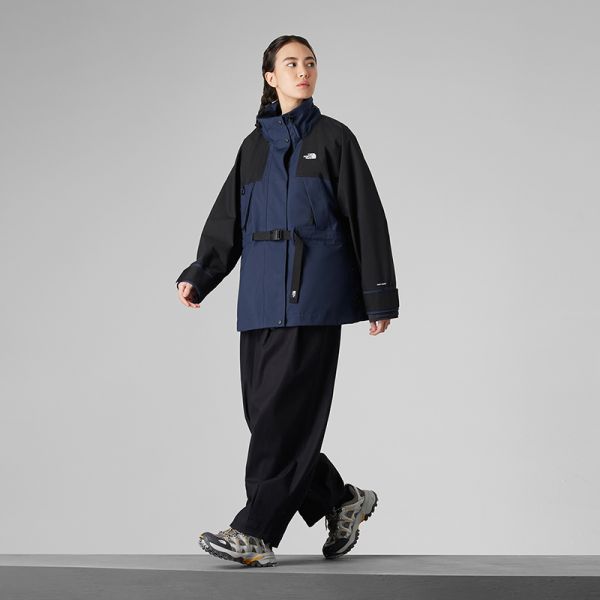 北面UE女冲锋衣A字廓形宽松硬壳外套防水户外TheNorthFace|8CJ0